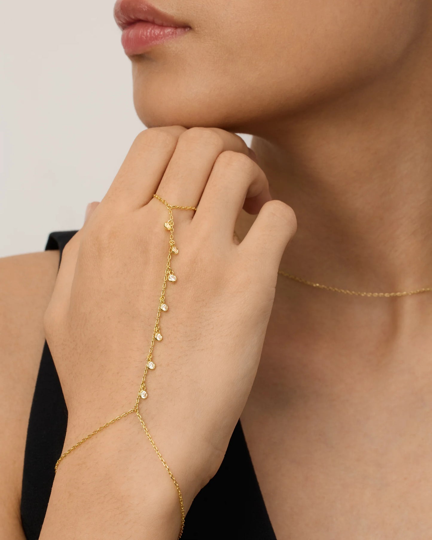The Dainty Hand Chain