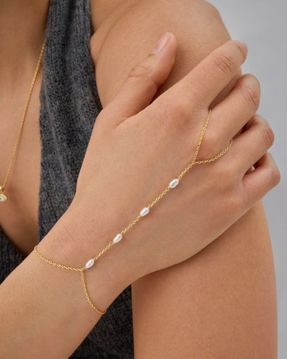 The Dainty Hand Chain